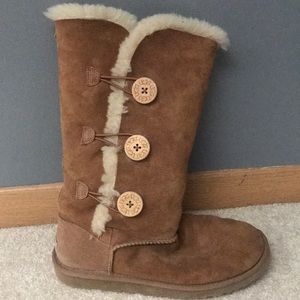 Women’s Bailey Button Triplet Ugg Boots